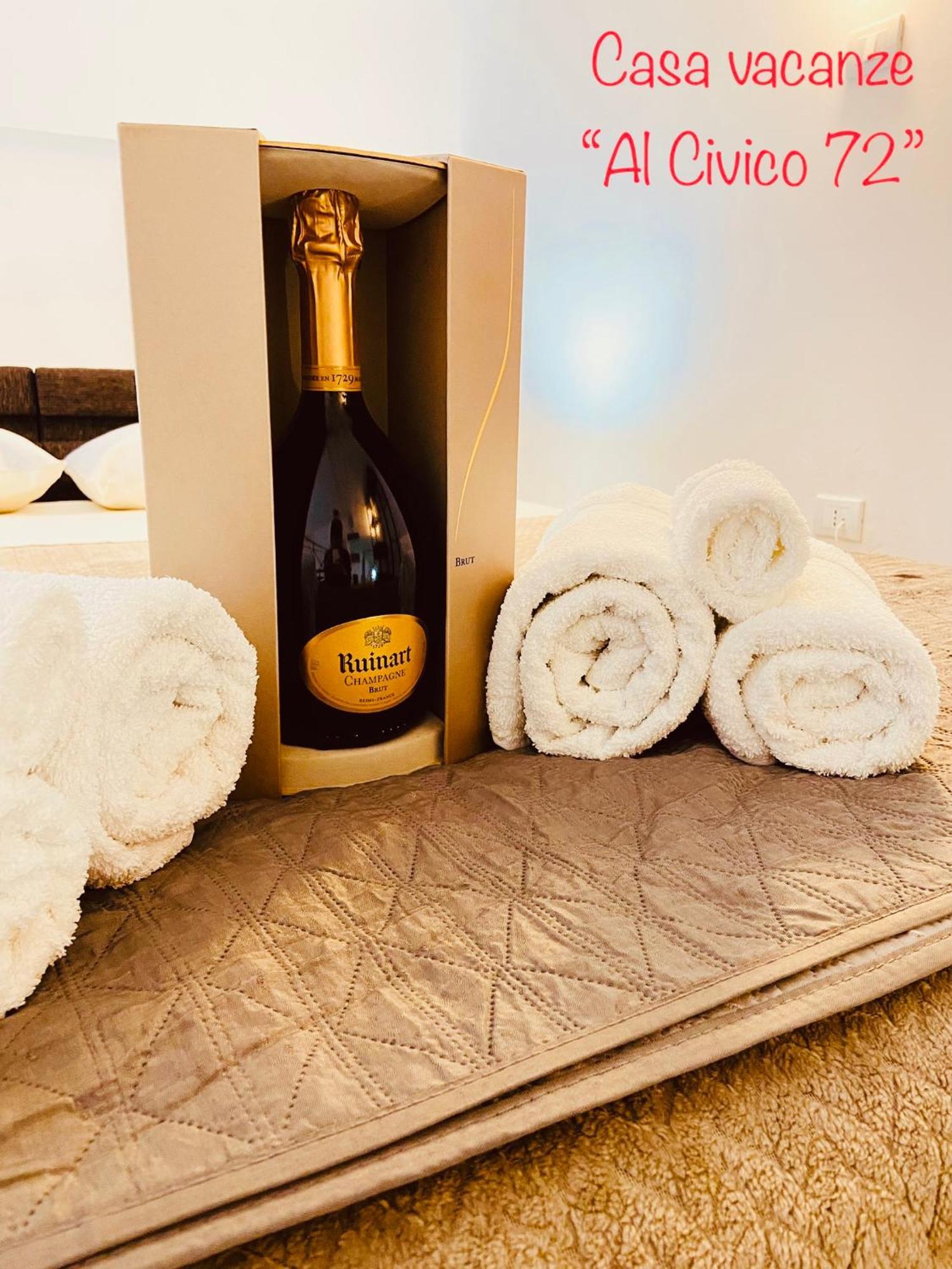 Casa Vacanze Al Civico 72 Pizzo  Luaran gambar